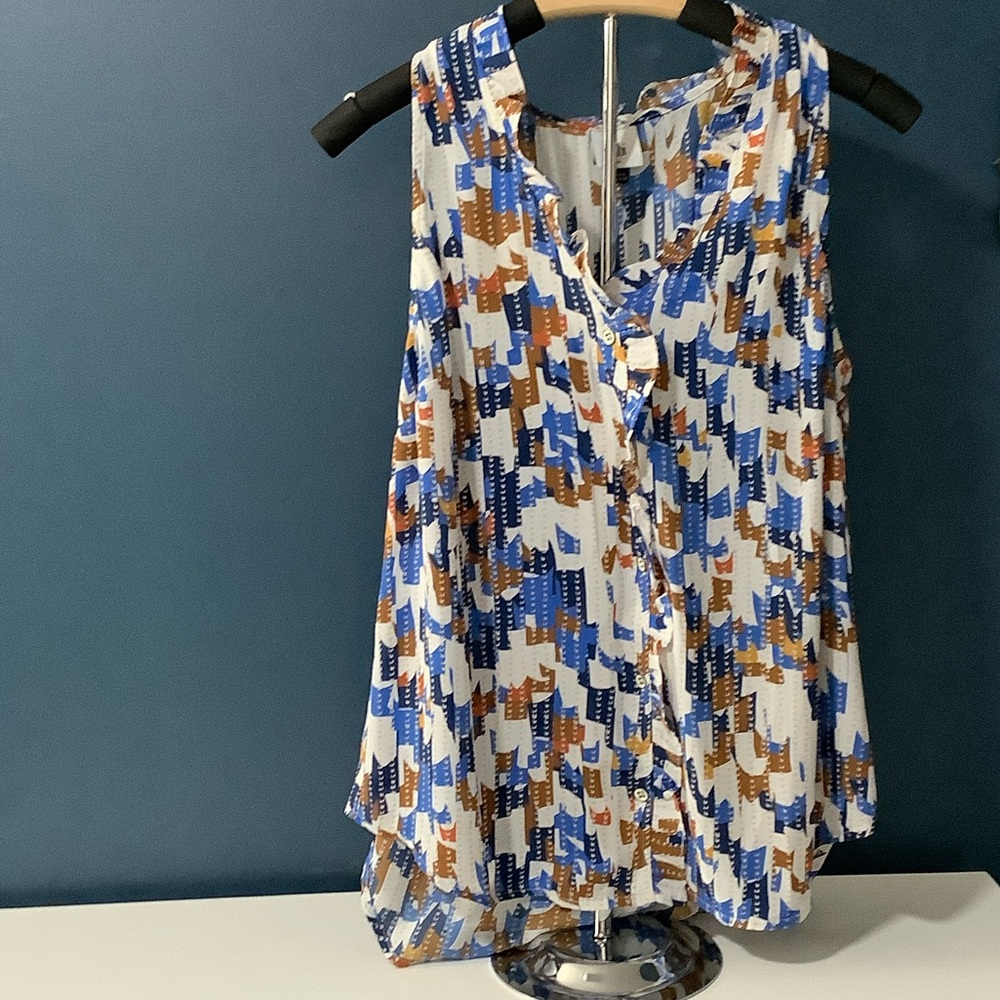 CAbi Printed Sleeveless V-Neck Camisole in Blue, White & Brown
